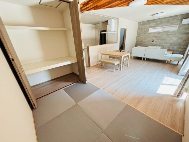 新築戸建　安八郡神戸　全5区画分譲の和室|一室あると便利な和室は、ご来客時はもちろん、お子様のお昼寝や遊び場、寝室としてもご利用いただけます