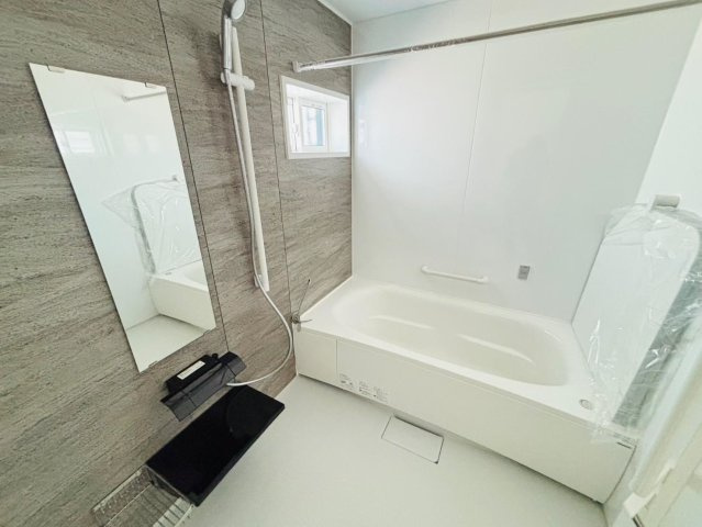 新築戸建　安八郡神戸　全5区画分譲の浴室|浴室仕様。5時間経っても2.5度以内の湯温低下ですから、追い炊き回数が減り光熱費も節約できます。