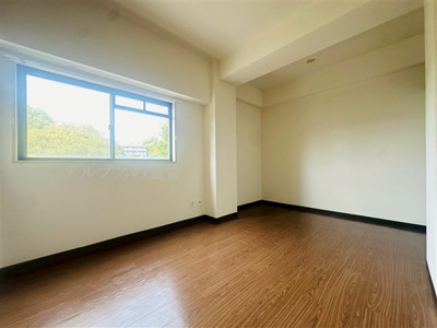 【洋室】 | ベルヴィル杉田Ⅲファミーユ棟