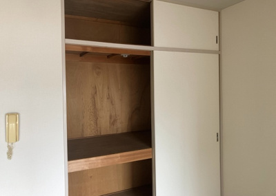 【収納】 | ヴェルドミール大和田 | デザイン性を重視しすぎて収納が少なかった！なんてことにならないため、事前に現地で収納の数を確認しておくことをお勧めします。クローゼット以外にも床下収納や屋根裏収納、パントリーなどもチェックしましょう。