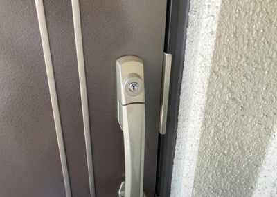 【防犯設備】 | ヴェルドミール大和田 | 当然のことではありますが、オートロックやセンサーライト、ホームセキュリティーなどの防犯設備があれば、小さいお子様がいるご家庭も安心ですよね！まず物件購入の際は、防犯設備もチェックするようにしましょう。