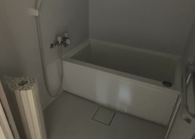 【浴室】 | ヴェルドミール大和田 | 入浴時の快適さも大事なことですが、綺麗な状態を維持できなければ気持ちよく入浴できません。毎日の掃除が楽という点は大事なポイントになります！カビが生えにくく掃除がしやすい、壁や浴槽を選ぶといいでしょう。