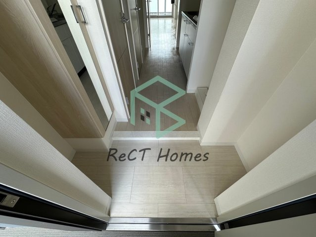 MISTRAL姫路駅前Ⅴ 忍町の玄関