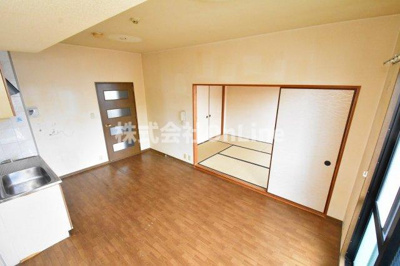 【洋室】 | EAST NAGARE