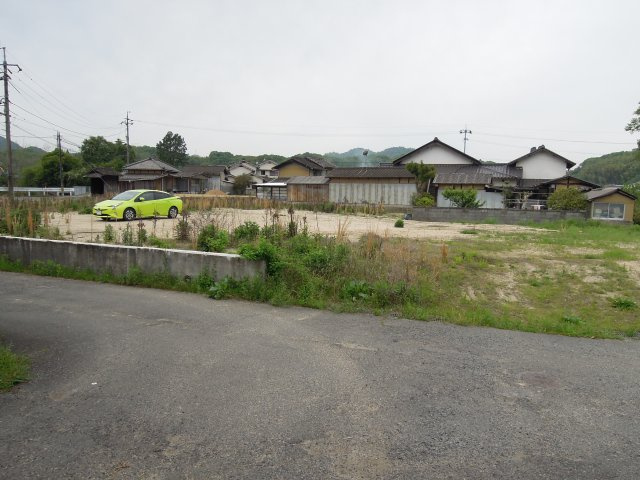 金光町佐方売地の前面道路含む現地写真