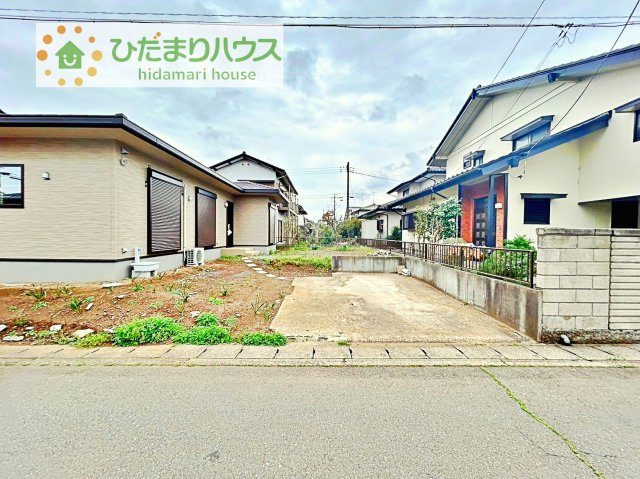 【駐車場】 | 牛久市栄町2丁目　中古戸建 | カースペースは2台分確保!(^^)!