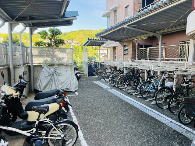 ラウムズ垂水Ⅱの駐輪場