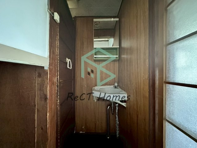 千代田公園前貸家の洗面所