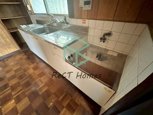 千代田公園前貸家のキッチン