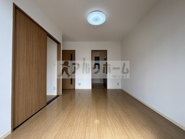 ドリーム5　C棟の居間・リビング|ドリーム5（柏原市　安堂駅　柏原駅）