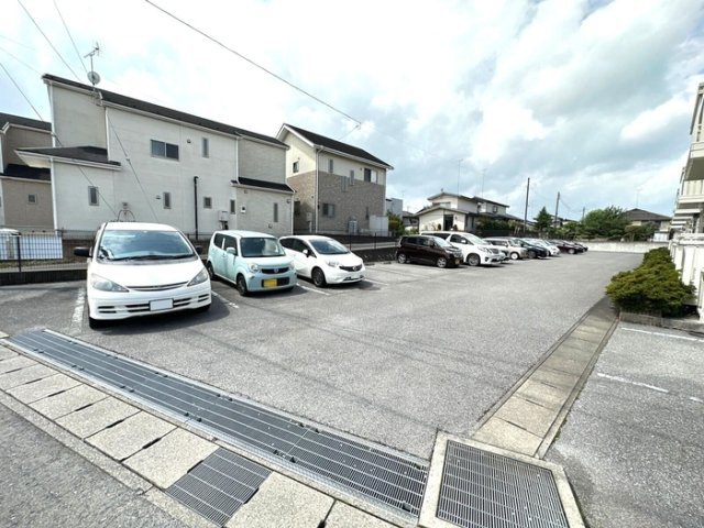 【駐車場】 | ルミエール Ｂ | 駐車場