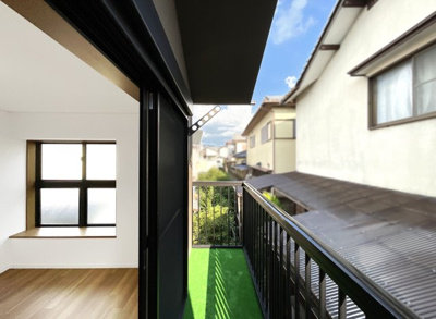 【バルコニー】 | 宇治市宇治野神　中古戸建 | こちらのエリアは人気の高い『莵道第二小学校』区域です。限定で探される方も多く、お子様の教育面は安心ですね。