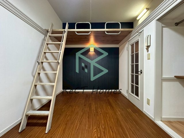 MISTRAL神屋町WESTの居間・リビング