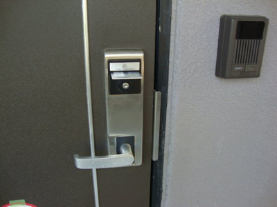 【玄関】 | Ｕｒｂａｎ Ｋｎｏｌｌ（アーバン ノール） | 玄関　カードキー