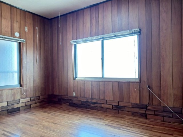 坂出市御供所町　中古戸建の洋室