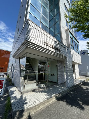 大沢建設　第6ビルの外観