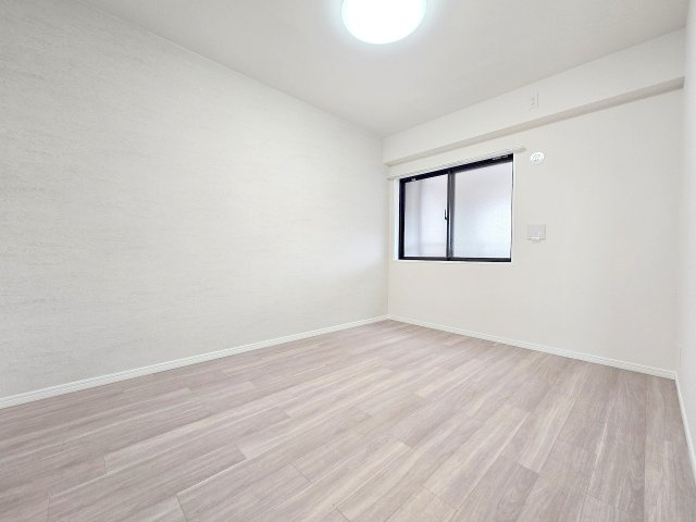 レクセルガーデン小作の洋室