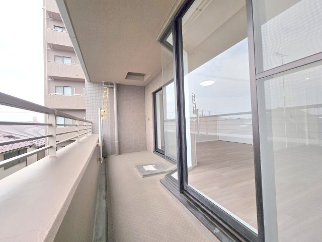 レクセルガーデン小作のバルコニー