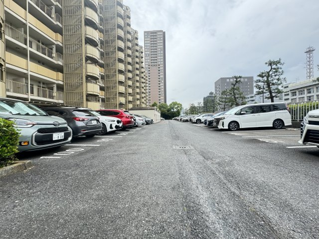 プラザ元加賀の駐車場|平置き駐車場です♪