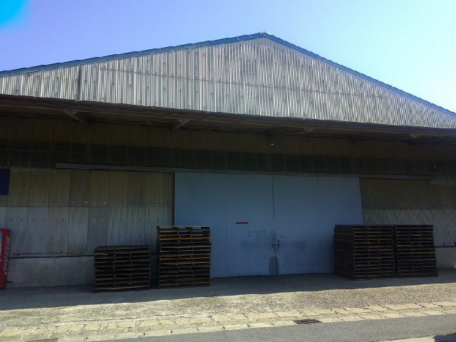 流山市平和台４丁目の倉庫の外観