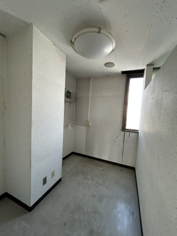 大沢建設　第6ビルの内装