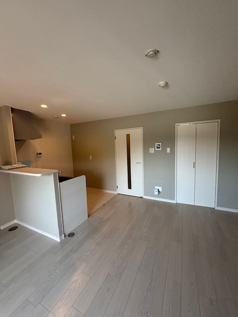 サンシャイン久米の居間・リビング