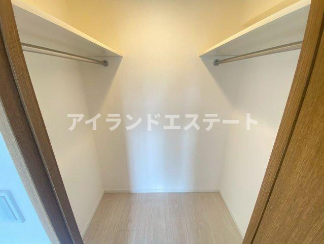 SOCIETY KAKINOKIZAKA ANNEX　敷地内駐車場有　オートロック　ファミリー向けの収納