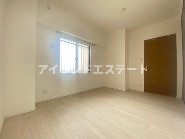 SOCIETY KAKINOKIZAKA ANNEX　敷地内駐車場有　オートロック　ファミリー向けの洋室