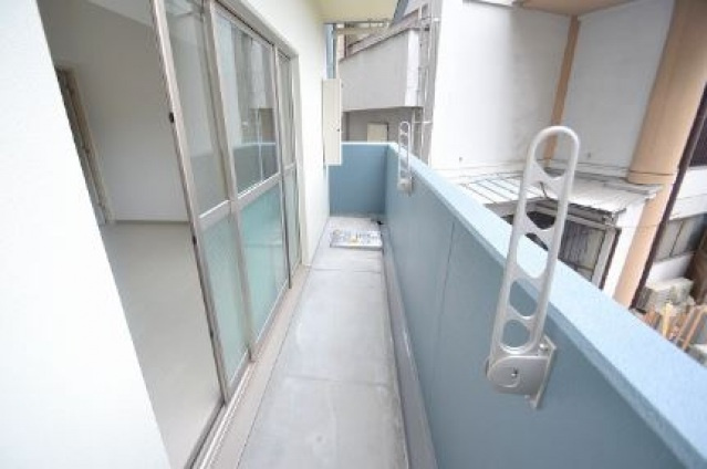 エイトバレー広島駅前通りのバルコニー|バルコニーからの眺めを楽しみながら食事をしませんか