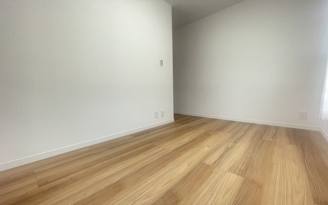 藤和シティコープ根岸の洋室|家族一人ひとりの大切なプライベート空間。趣味に合わせて使って頂けるようシンプルに仕上げてあります。暮らし心地を大きく左右する収納を、適材適所に配置し使い勝手を考慮しました。