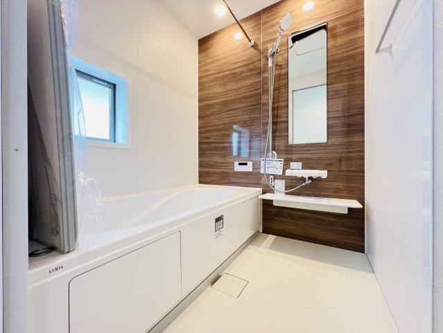 知多郡東浦町緒川屋敷参区149番2『仲介手数料無料』新築戸建ての浴室