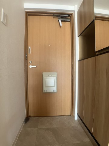 コスモハイツの玄関