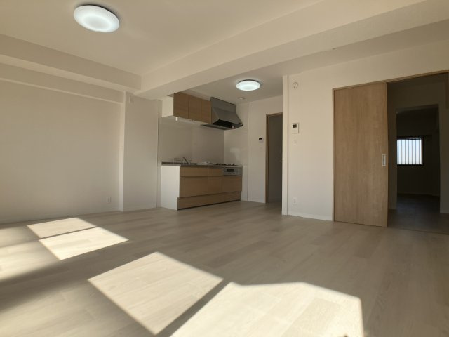 コスモハイツの居間・リビング