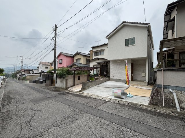 新築戸建　伴東1丁目の前面道路含む現地写真