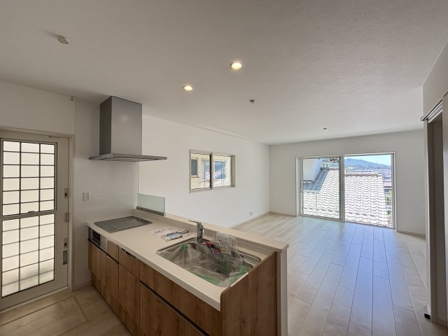 新築戸建　伴東1丁目の居間・リビング|LDK　18帖