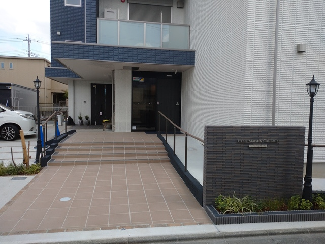 （シニア限定）Hebel Maison Courageのエントランス