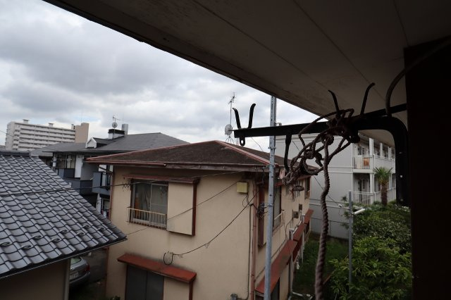 よろこび荘のバルコニー|洗濯物が干せます