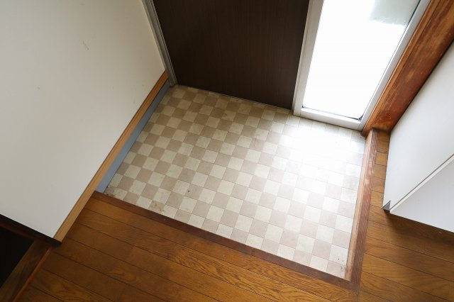 よろこび荘の玄関|落ち着いた玄関です