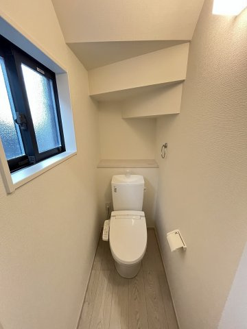 【トイレ】 | 春日市白水ヶ丘2丁目3期　3号棟（全3棟）【仲介手数料無料・0円】 | 現地写真。