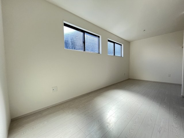 【子供部屋】 | 春日市白水ヶ丘2丁目3期　3号棟（全3棟）【仲介手数料無料・0円】 | 現地写真。