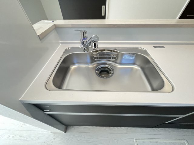 【キッチン】 | 春日市白水ヶ丘2丁目3期　3号棟（全3棟）【仲介手数料無料・0円】 | 現地写真。
