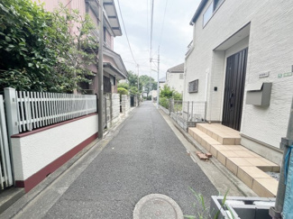 【前面道路含む現地写真】