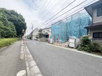 【前面道路含む現地写真】