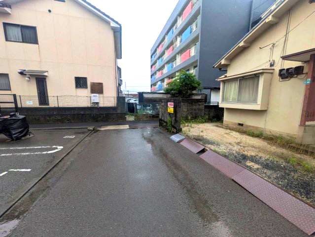 余戸東5丁目のおトチ　松山市余戸東5丁目売土地の前面道路含む現地写真|前面道路含む現地写真です