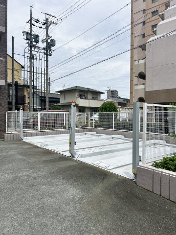 セントラルステージパーク・ホームズの駐車場|機械式駐車場
