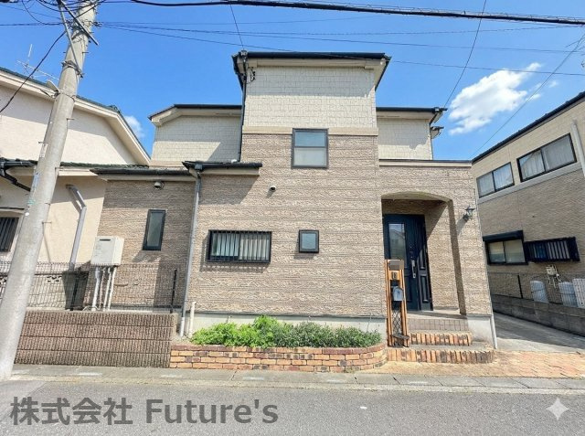 三郷市彦糸1丁目　中古戸建の外観|2002年9月築の中古戸建