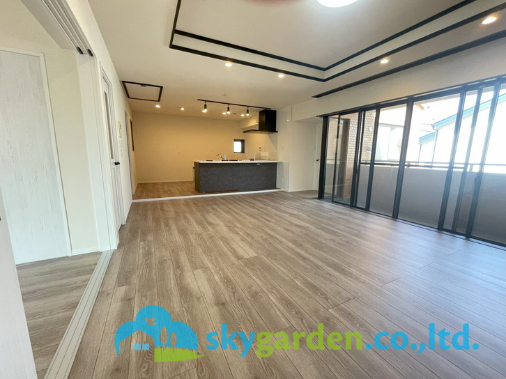 ライオンズテラス鵠沼の居間・リビング