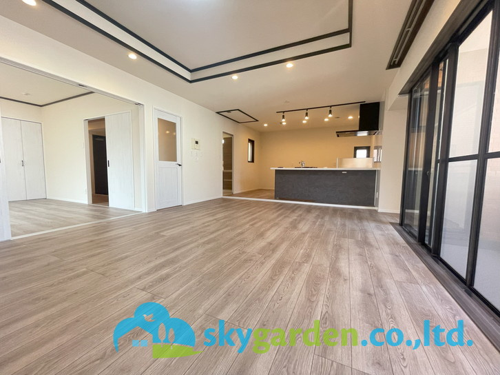 ライオンズテラス鵠沼の居間・リビング