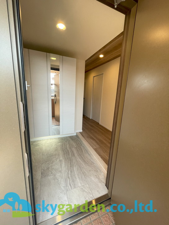 ライオンズテラス鵠沼の玄関