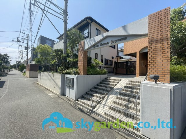 ライオンズテラス鵠沼の外観